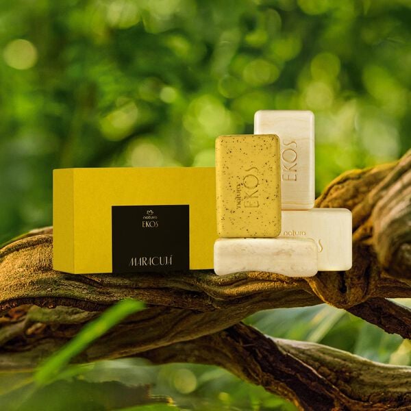 Ekos Maracujá Exfoliating and Creamy Pure Vegetable Bar Soap